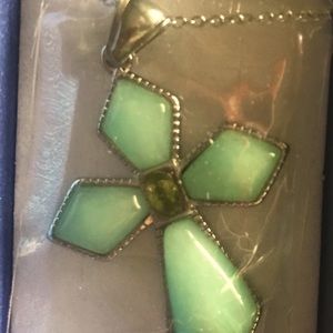 3/$20-Peridot SS Cross (NWT)